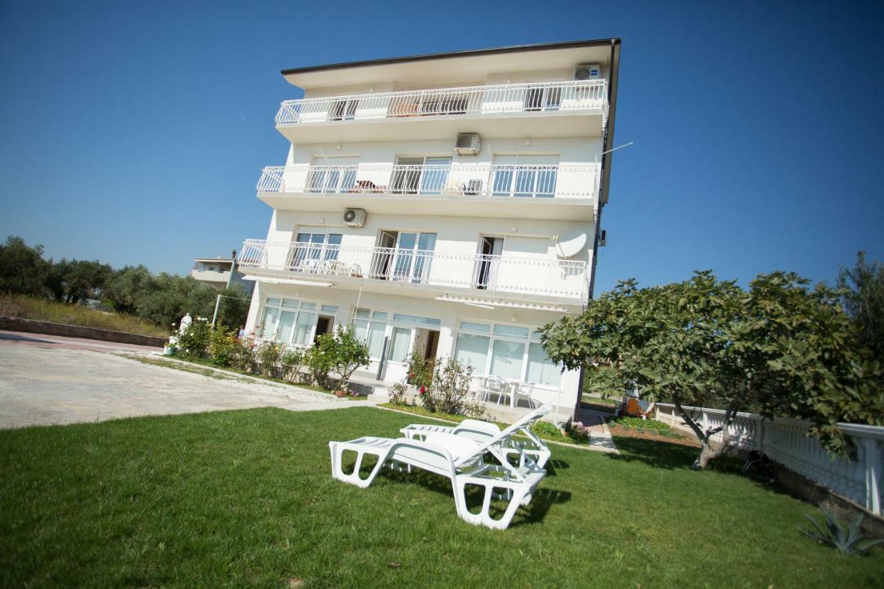 Beach Studio Apartment Tina Kastela Exterior photo