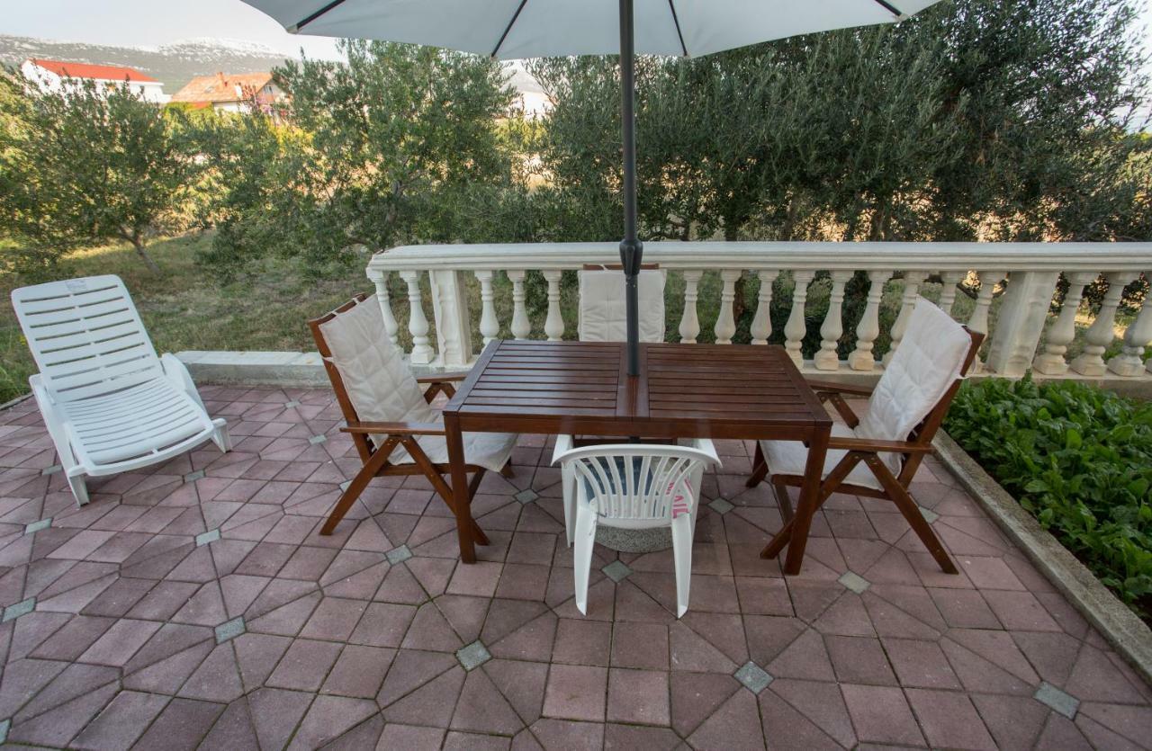 Beach Studio Apartment Tina Kastela Exterior photo